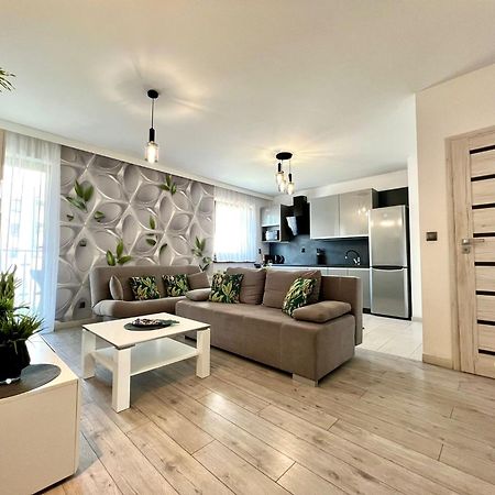 Apartament Eva 2 Jelenia Gora Bagian luar foto