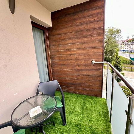 Apartament Eva 2 Jelenia Gora Bagian luar foto