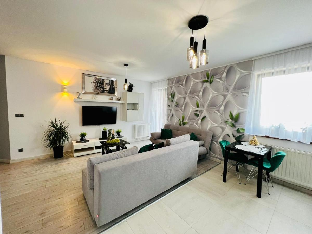 Apartament Eva 2 Jelenia Gora Bagian luar foto