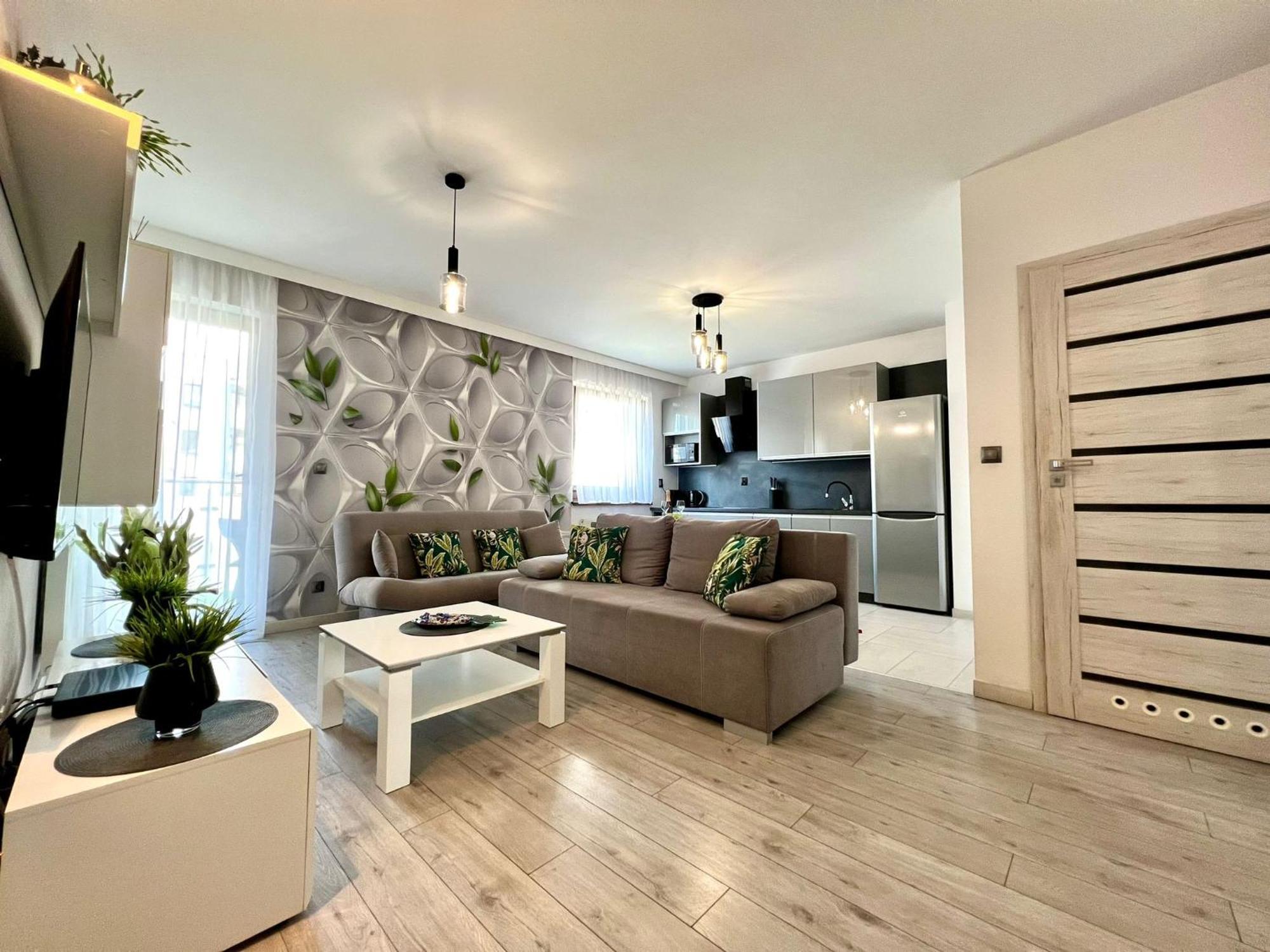 Apartament Eva 2 Jelenia Gora Bagian luar foto